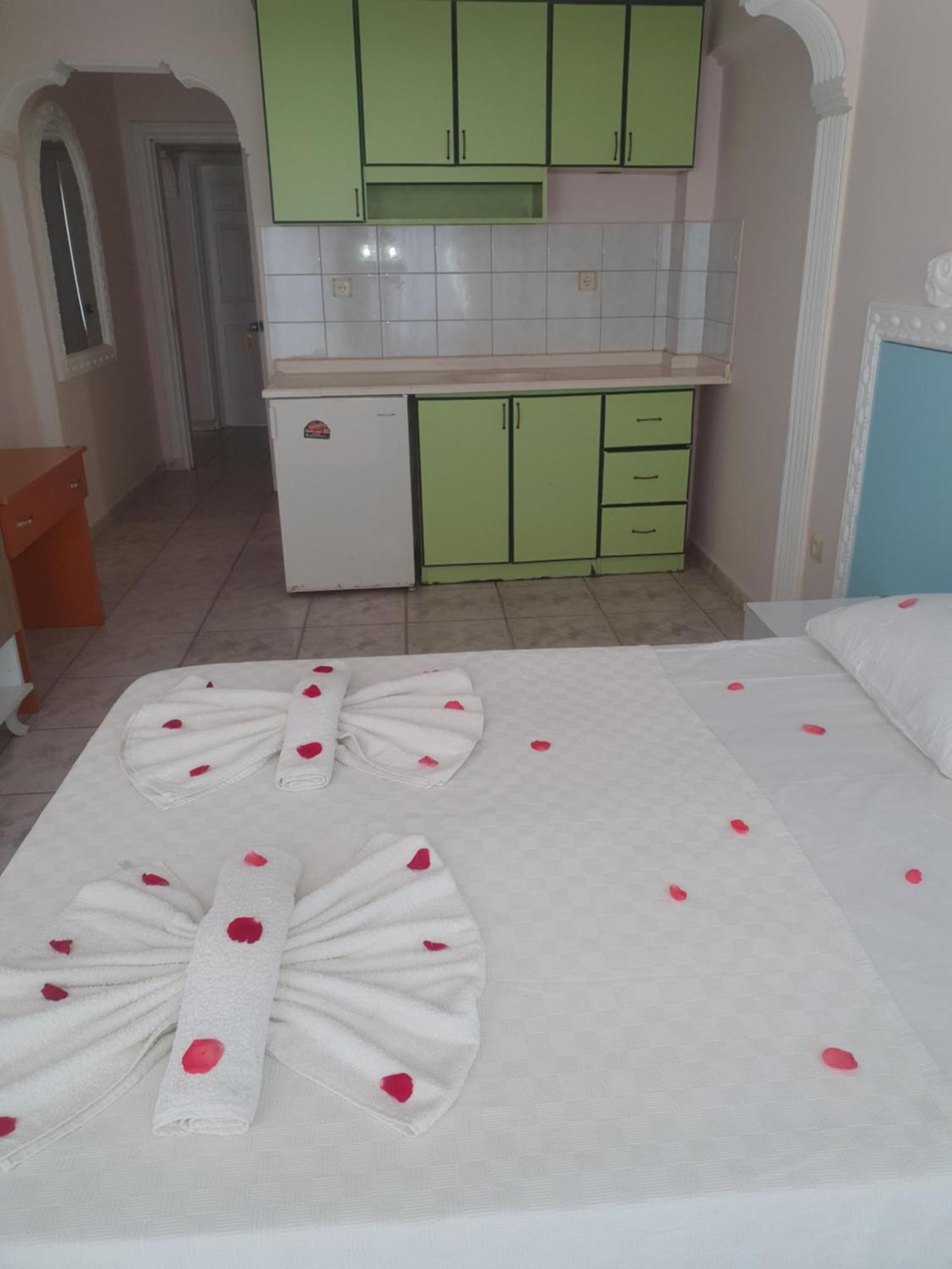 Sacide Otel Дидим Экстерьер фото